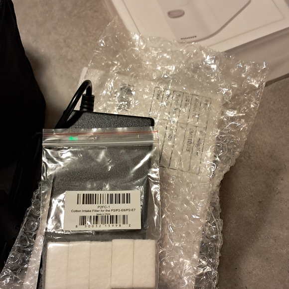 Rythm Healthcare Portable O2 Conc. Like New - Picture 7 of 12